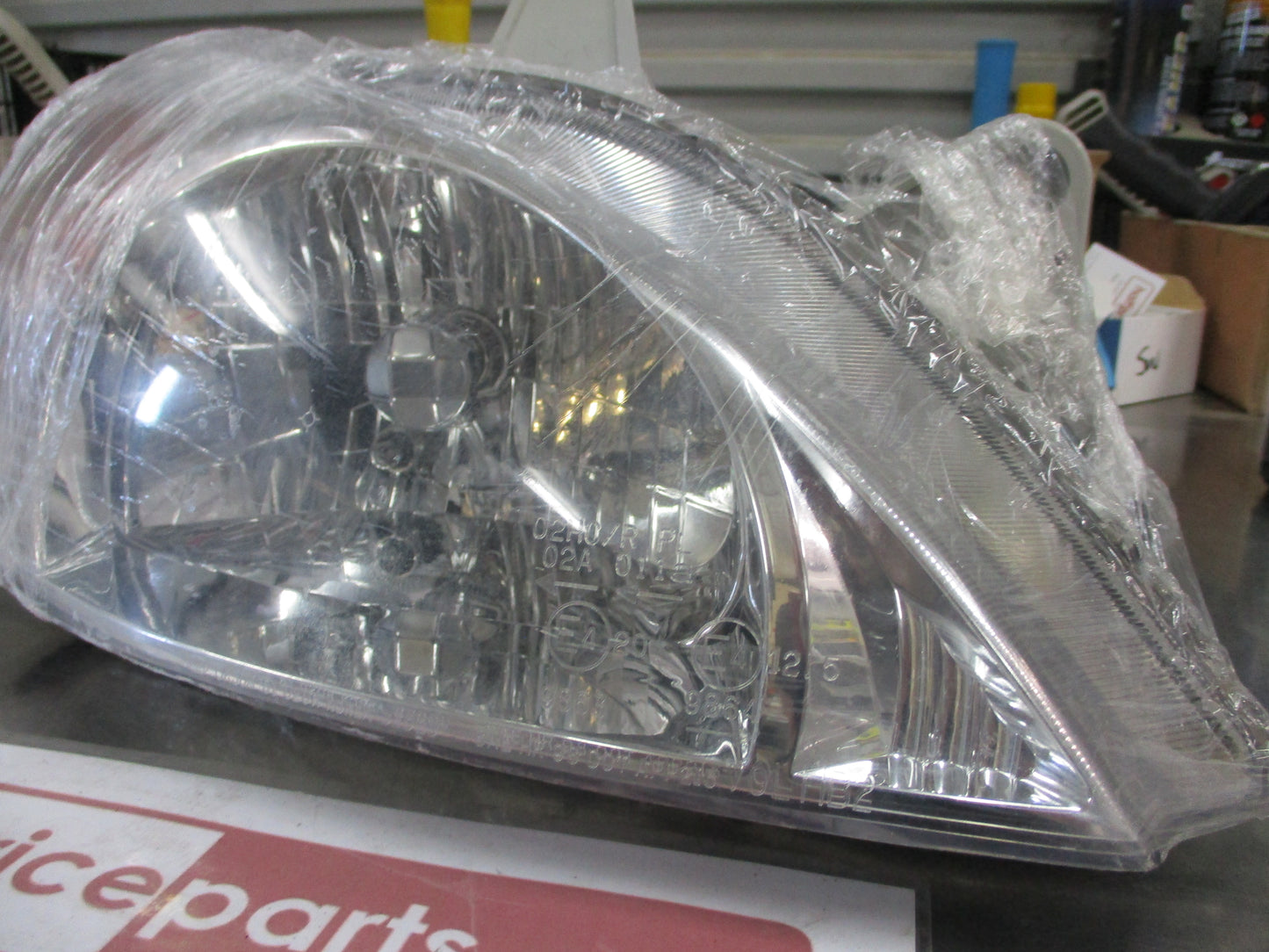 Kia Rio Genuine Right Hand Headlight Reconditioned Used Part VGC