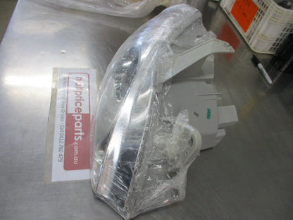 Kia Rio Genuine Right Hand Headlight Reconditioned Used Part VGC