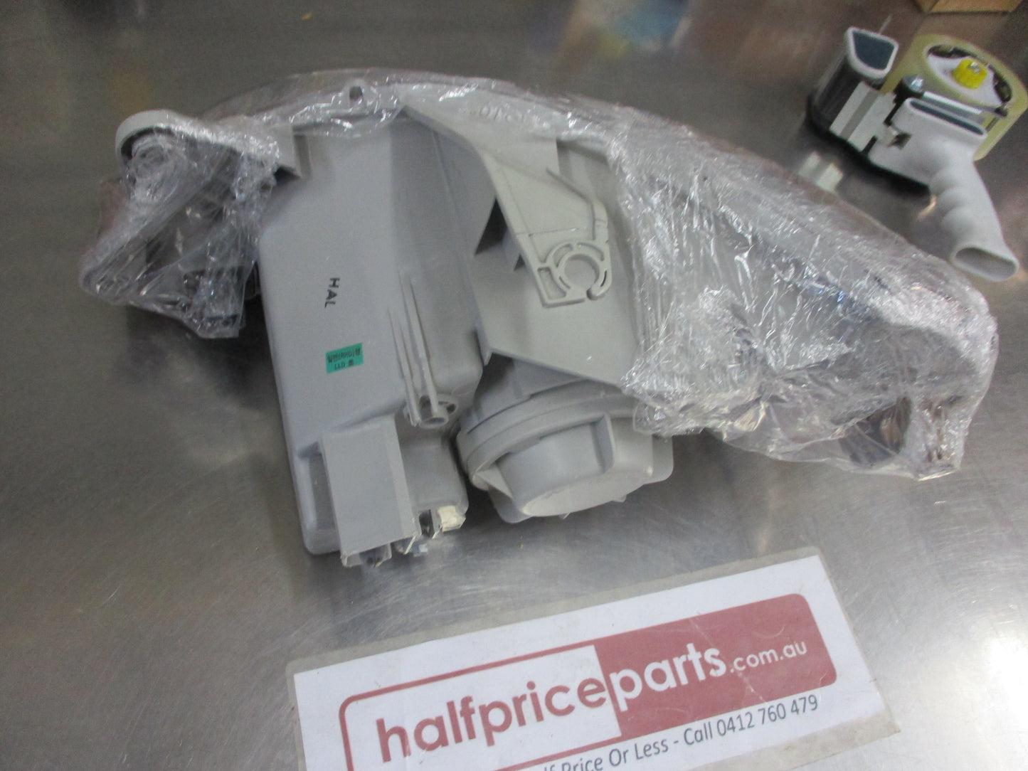 Kia Rio Genuine Right Hand Headlight Reconditioned Used Part VGC