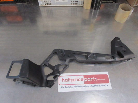 Ford Mondeo MA/MB/MC Genuine Right Hand Rear Bumper Bracket Mount New Part