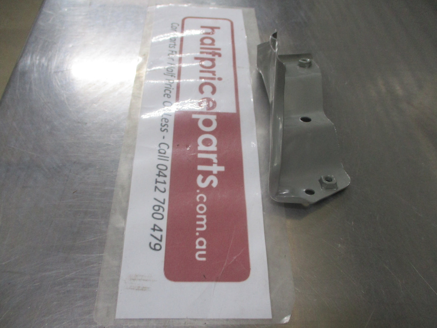 Hyundai Accent Genuine Left Front Lower Guard Bracket New Part