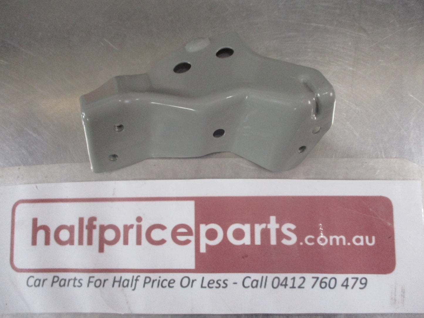 Hyundai Accent Genuine Left Front Lower Guard Bracket New Part