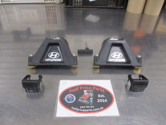 Hyundai Heavy Duty Track Mount Legs (Pair) 80mm Tall Legs New Part