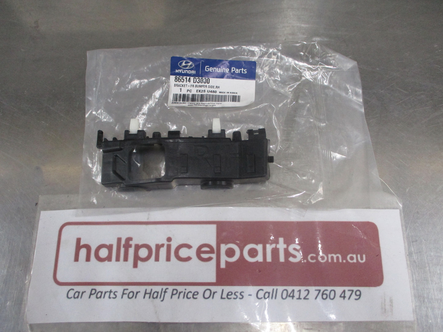Hyundai Tucson Genuine Right Hand Front Lower Bumper Cover Bracket New Part