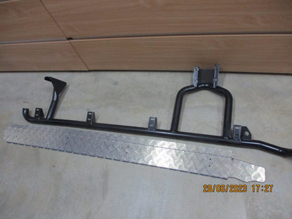 ARB Right Hand Sidestep and Brush Bar Suits Toyota Landcruiser Troop Carrier 78 Series Right Hand Sidestep and Brush Bar New Part