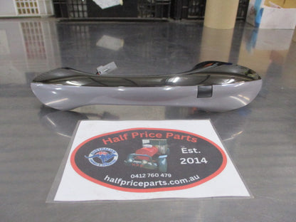 Hyundai Santa Fe Genuine Left Hand Front Outer Door Handle (Unpainted) New Part