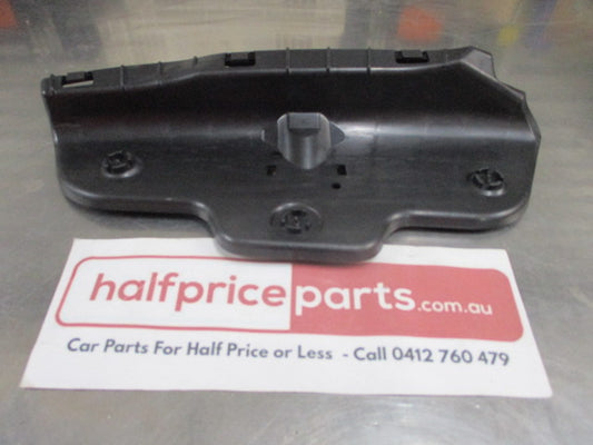 Ford Kuga Genuine Left Hand Bumper Headlight Bracket Mount - New Part