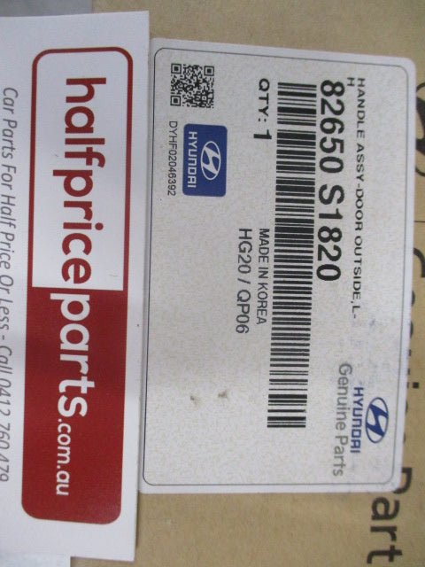 Hyundai Santa Fe Genuine Left Hand Front Outer Door Handle (Unpainted) New Part