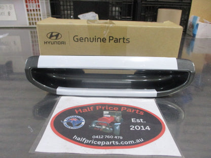 Hyundai Elantra Genuine Tail Gate Handle With Switch (Factory Green) New Part