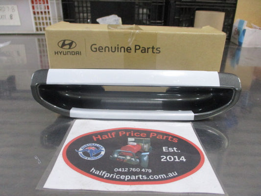 Hyundai Elantra Genuine Tail Gate Handle With Switch (Factory Green) New Part