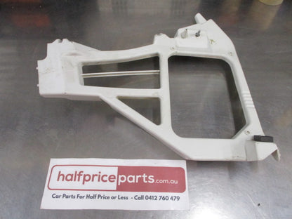Ford Focus LS/LT/XR5 Hatch Genuine Right Hand Rear Bar Bracket New Part