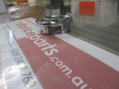 Holden VY-VZ Commodore Genuine Alloy Wheel Center Cap 1 ONLY) New Part