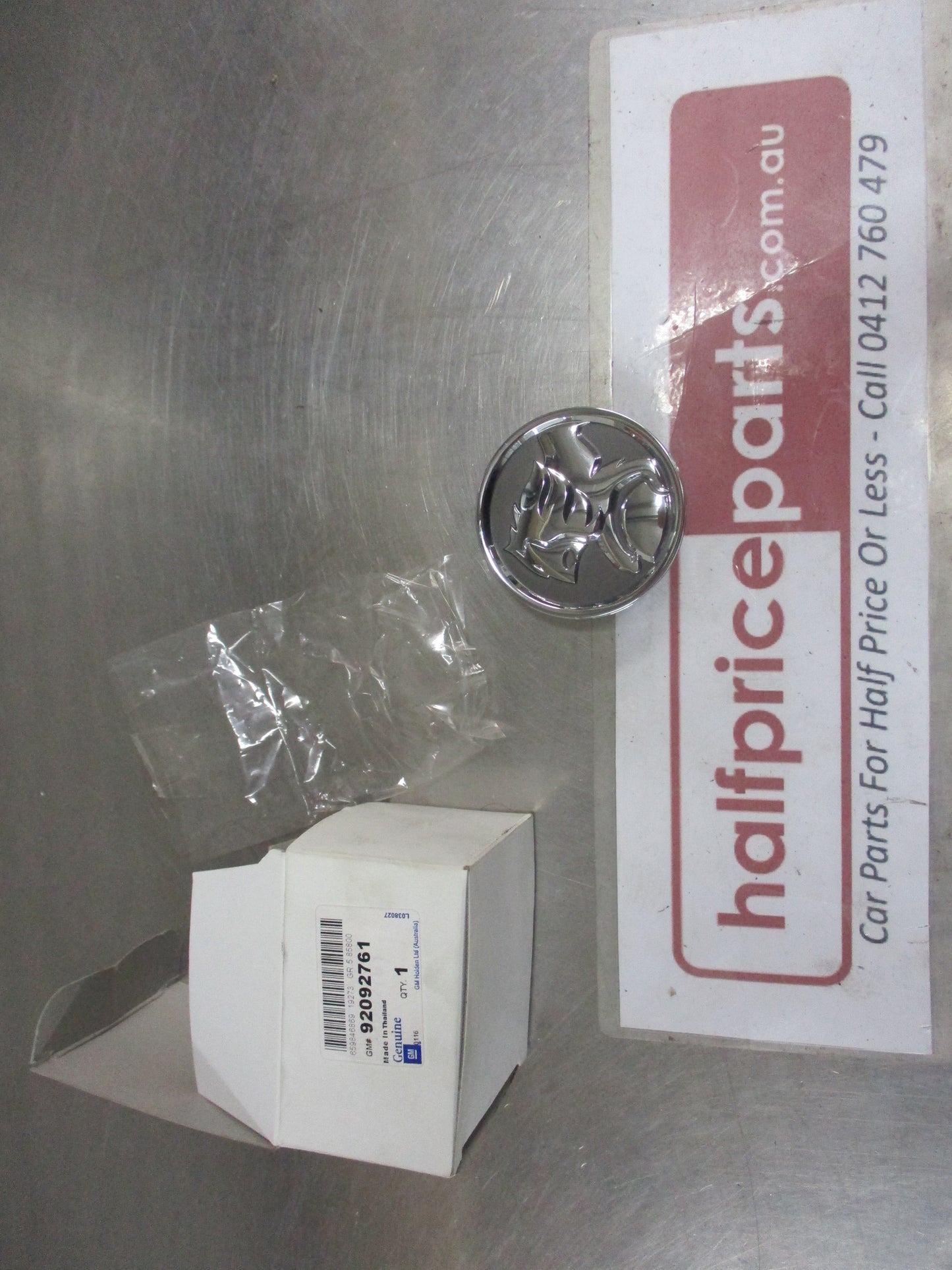 Holden VY-VZ Commodore Genuine Alloy Wheel Center Cap 1 ONLY) New Part