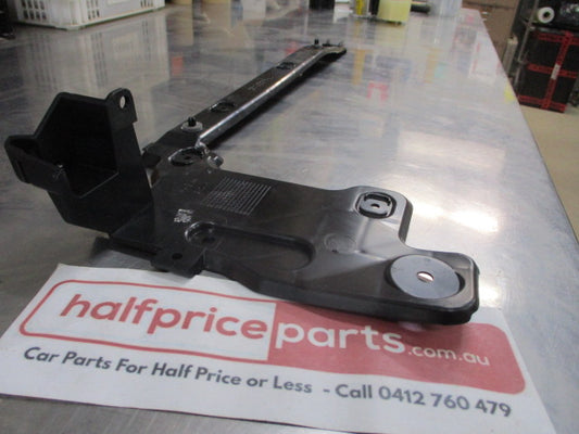 Ford Transit Genuine Left Hand Rear Left Bumper Mounting Bracket New Part