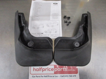 Ford Focus LZ Genuine Rear Contoured Mudflap Assembly Kit New Part