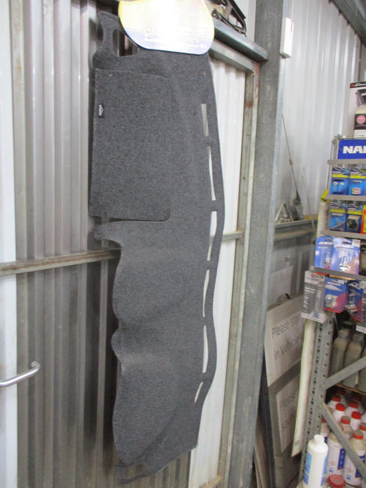Shevron Dash Mat (Grey) Suits Holden CG Captiva New Part