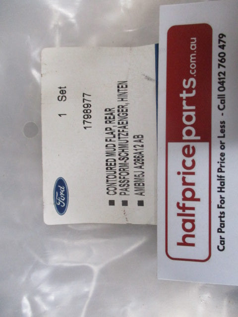 Ford Focus LZ Genuine Rear Contoured Mudflap Assembly Kit New Part