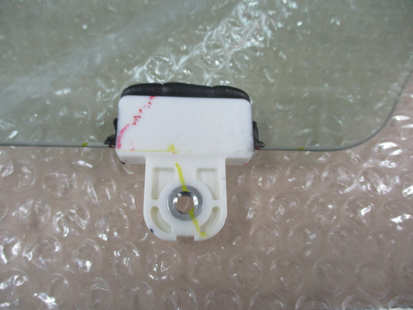 Isuzu D-Max Genuine Rear Left Door Glass Window New Part