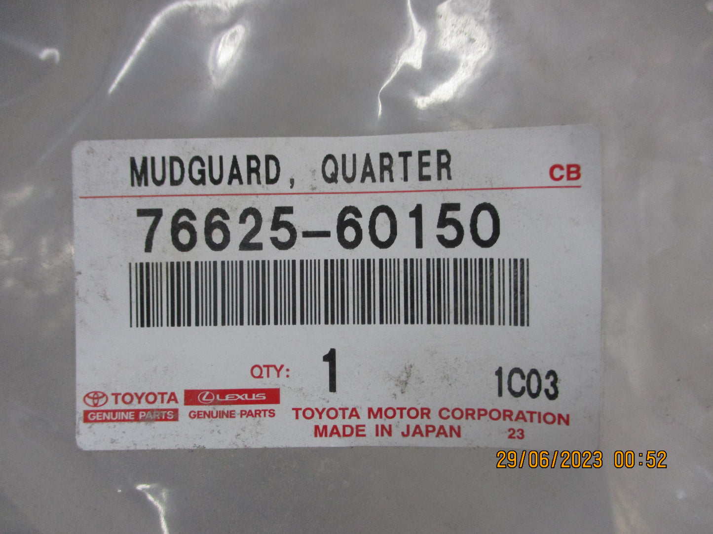 Toyota Landcruiser 100 Series Genuine Right Hand Rear (Drivers) Mud Flap New Part