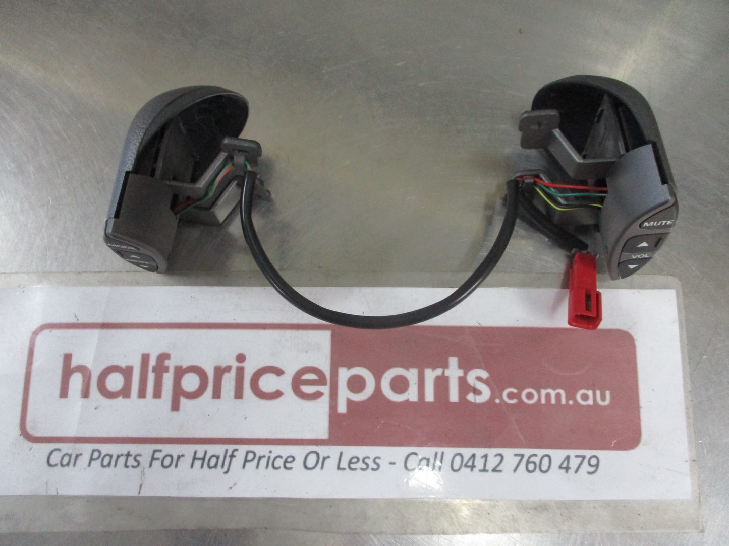 Holden VX Commodore Genuine Steering Wheel Controllers New Part