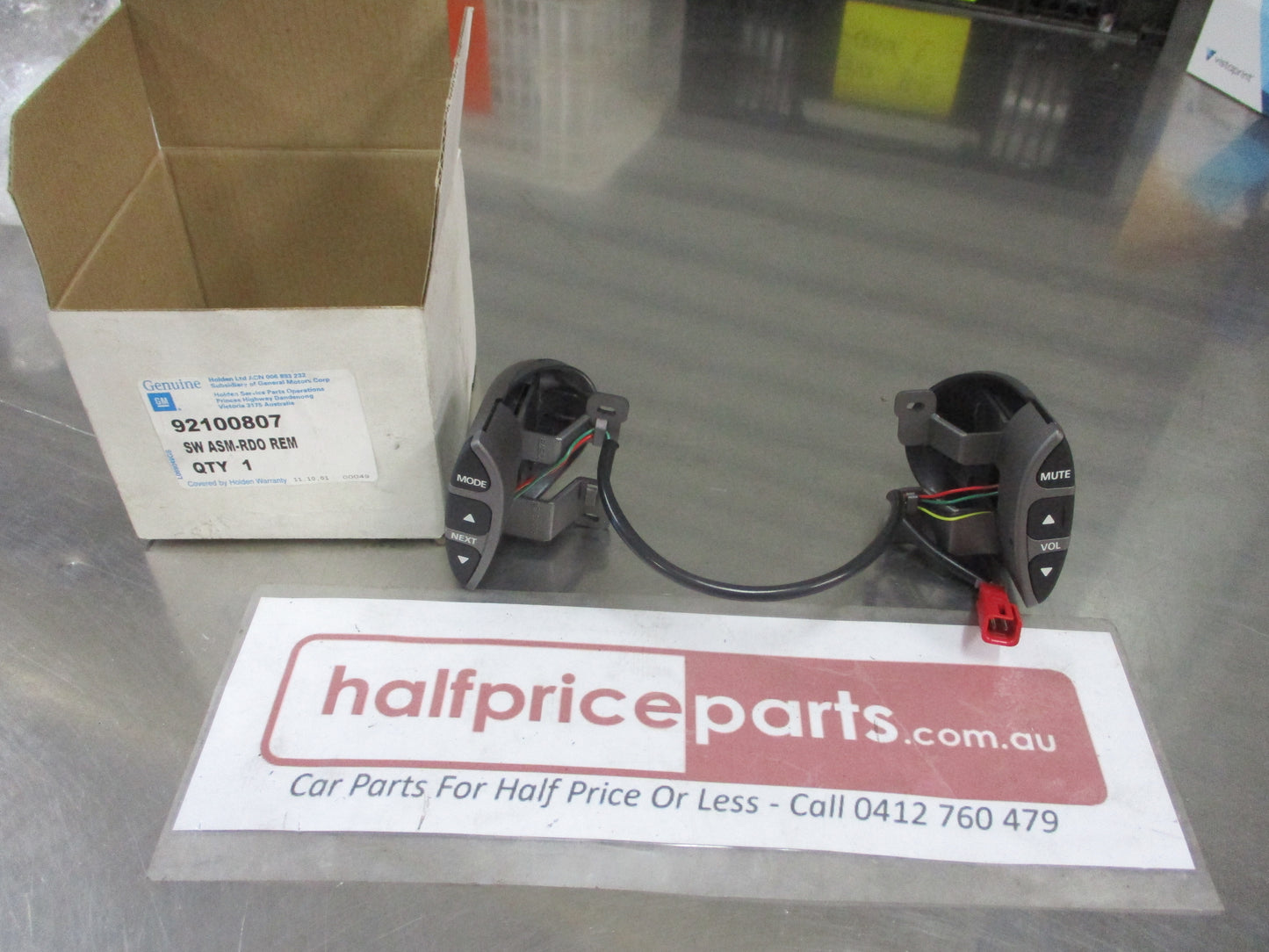 Holden VX Commodore Genuine Steering Wheel Controllers New Part