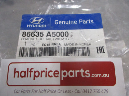 Hyundai Elantra Genuine Rear Lower Bumper Impact Bar Bracket New Part