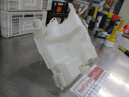 Ford Focus LW Genuine Front Water Reservoir Windscreen Washer Bottle (No Pump Or Lid) New Part