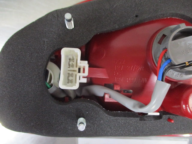 Hyundai Santa Fe Genuine Left Hand Rear Inner Tail Light Assembly New Part