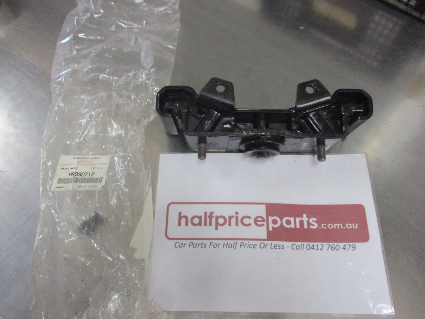 Mitsubishi Triton Genuine Engine Mount Rear New Part