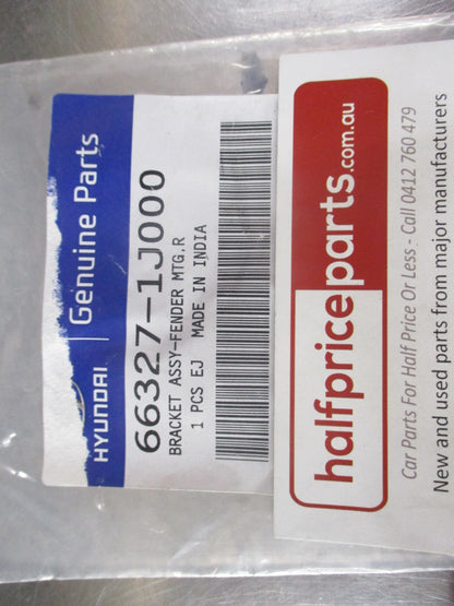 Hyundai  I20 Genuine Right Hand Front Guard Bracket New Part