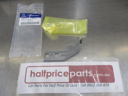 Hyundai I20 Genuine Left Hand Front Guard Upper Bracket New Part