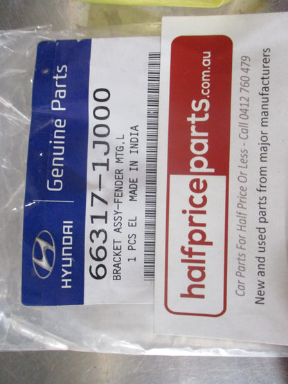 Hyundai I20 Genuine Left Hand Front Guard Upper Bracket New Part