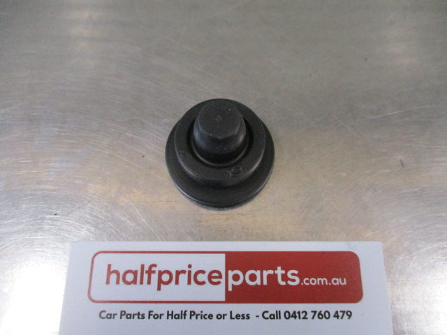 Ford Kuga Genuine Cylinder Head Cover Grommet - New Part