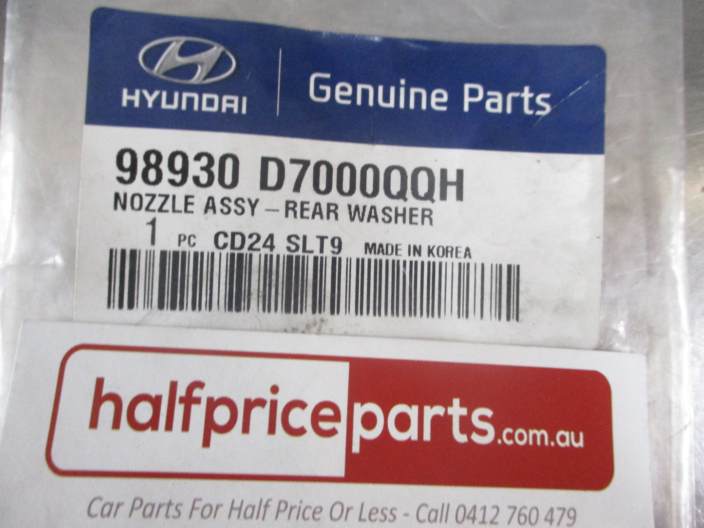 Hyundai Tucson Genuine Rear Tail Gate Window Washer Hose And Nozzle New Part