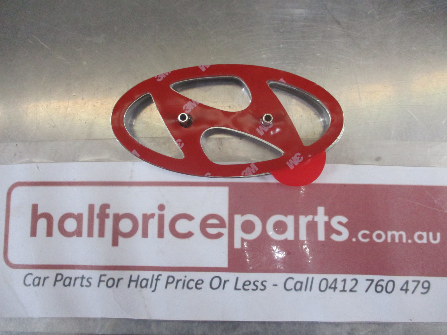 Hyundai i40 Genuine Chrome Boot Lid Emblem New Part