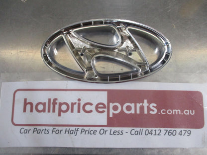 Hyundai Elantra Genuine Chrome Front Grille Emblem New Part