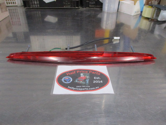 Hyundai Elantra Genuine High Mounted Rear Brake Light New Part