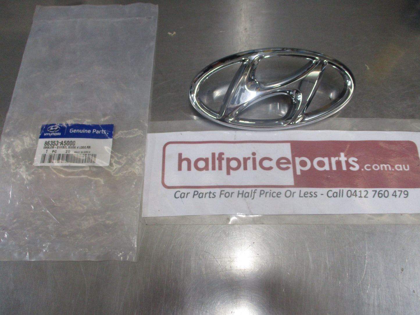 Hyundai Elantra Genuine Chrome Front Grille Emblem New Part