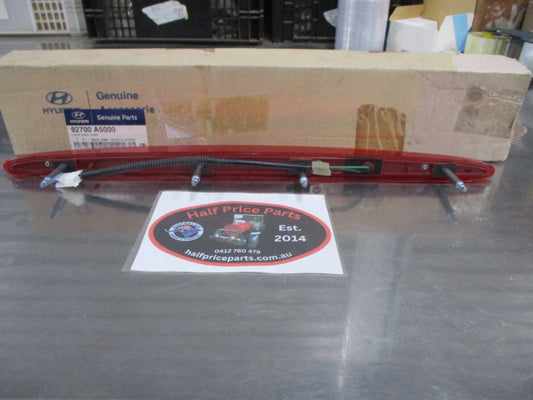 Hyundai Elantra Genuine High Mounted Rear Brake Light New Part