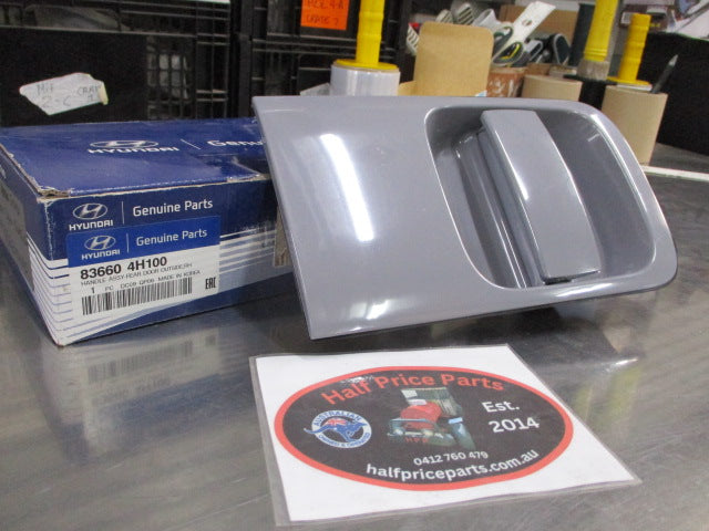 Hyundai iLoad Genuine Right Hand Rear Outer Sliding Door Handle New Part