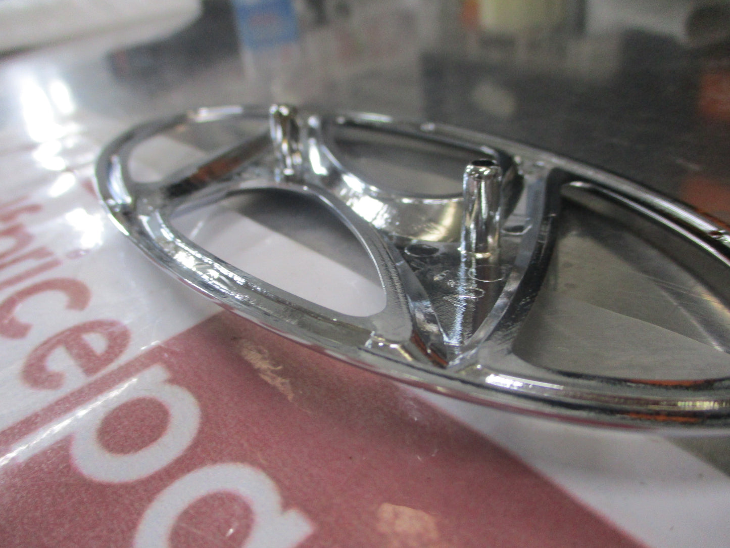 Hyundai Elantra/Tucson/Genesis/Santa Fe/Sonata Genuine Chrome Rear Boot Emblem New Part