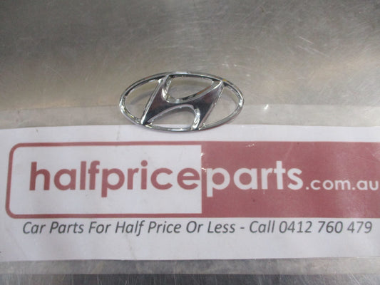 Hyundai Elantra/Accent/Sonata/Tiburon/Tucson Genuine Chrome Front Grille Emblem New Part
