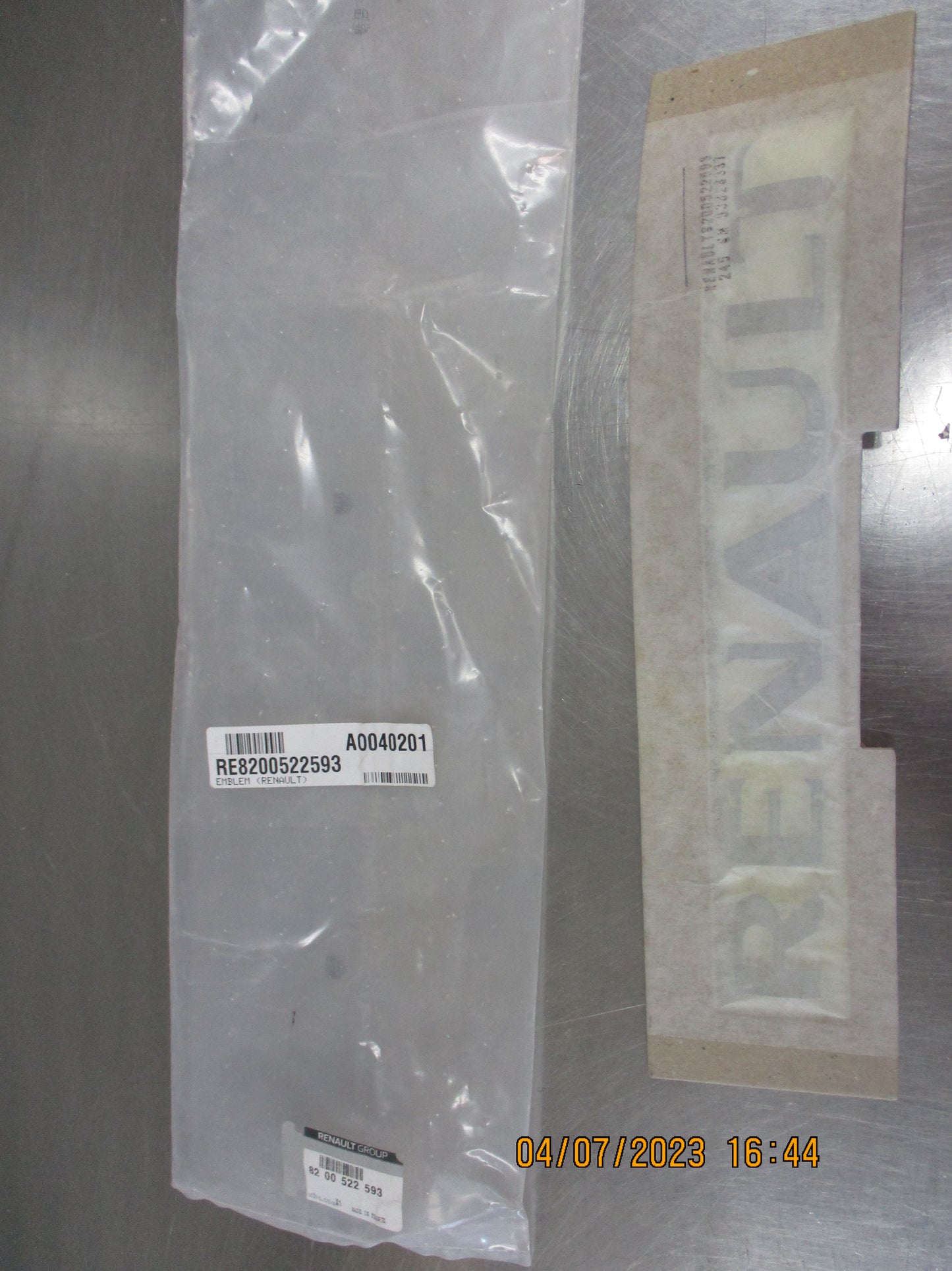 Renault Trafic/Kangoo/Master Genuine Tail Gate Emblem New Part