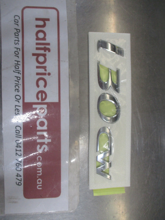 Hyundai i30 CW Genuine Rear Chrome Boot Lid Emblem New Part