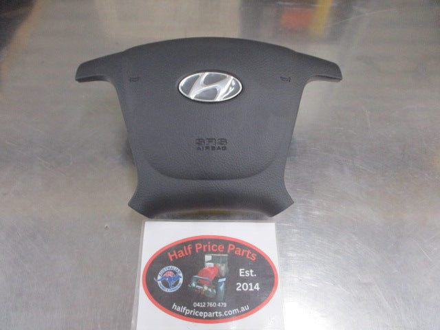 Hyundai Santa Fe Genuine Steering Wheel Air Bag Module New Part