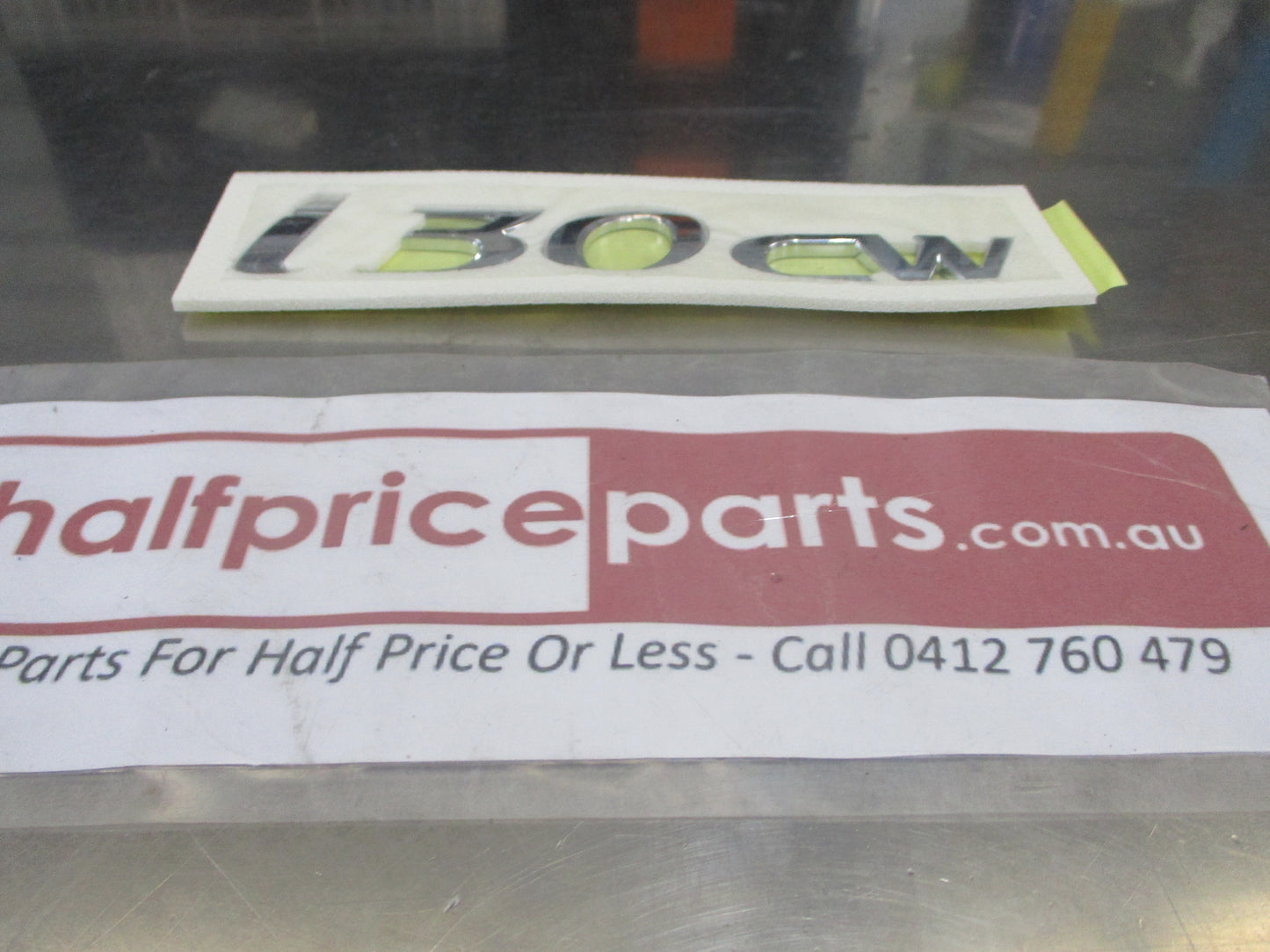 Hyundai i30 CW Genuine Rear Chrome Boot Lid Emblem New Part