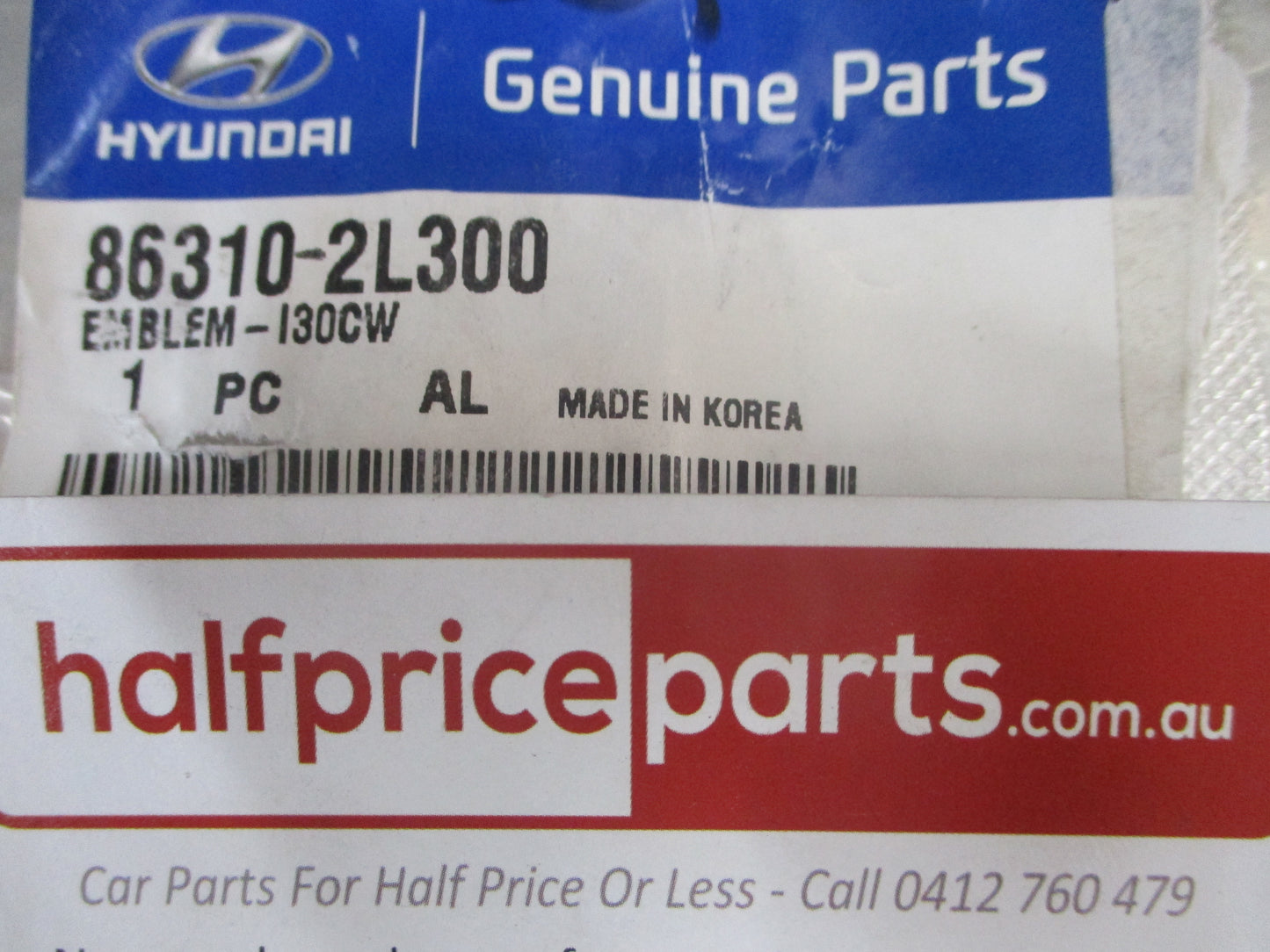 Hyundai i30 CW Genuine Rear Chrome Boot Lid Emblem New Part