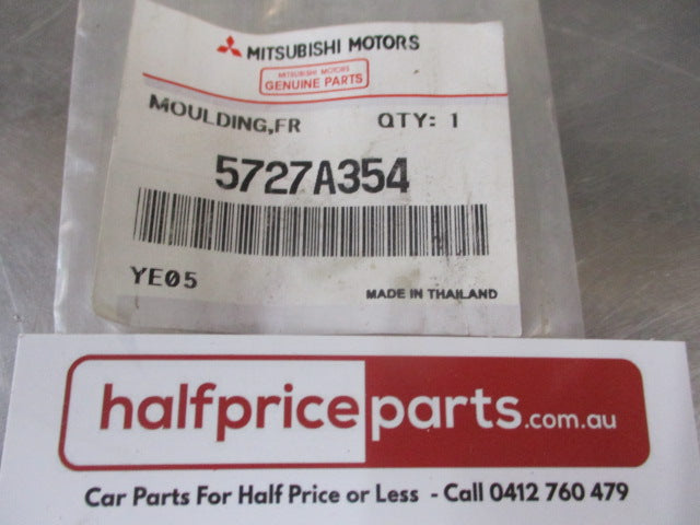 Mitsubishi Triton Genuine Right Hand Front Belt Moulding New Part