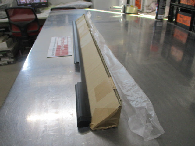 Mitsubishi Pajero Genuine Right Hand Rear Dip Moulding New Part