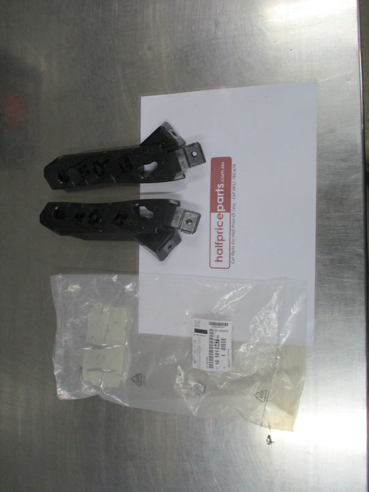 Citroen C4 Picasso Genuine Front Bumper Brackets Pair New Part